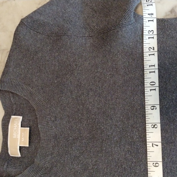 Michael Kors sweater dress. - Picture 8 of 11